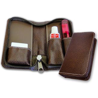 Estojo Com Kit de Higiene Bucal